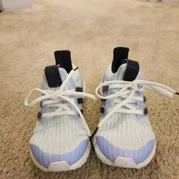 Size Womens 4 Adidas UltraBoost 4.0 x Game of Thrones White Blue Sneakers 2019 - Picture 2 of 8
